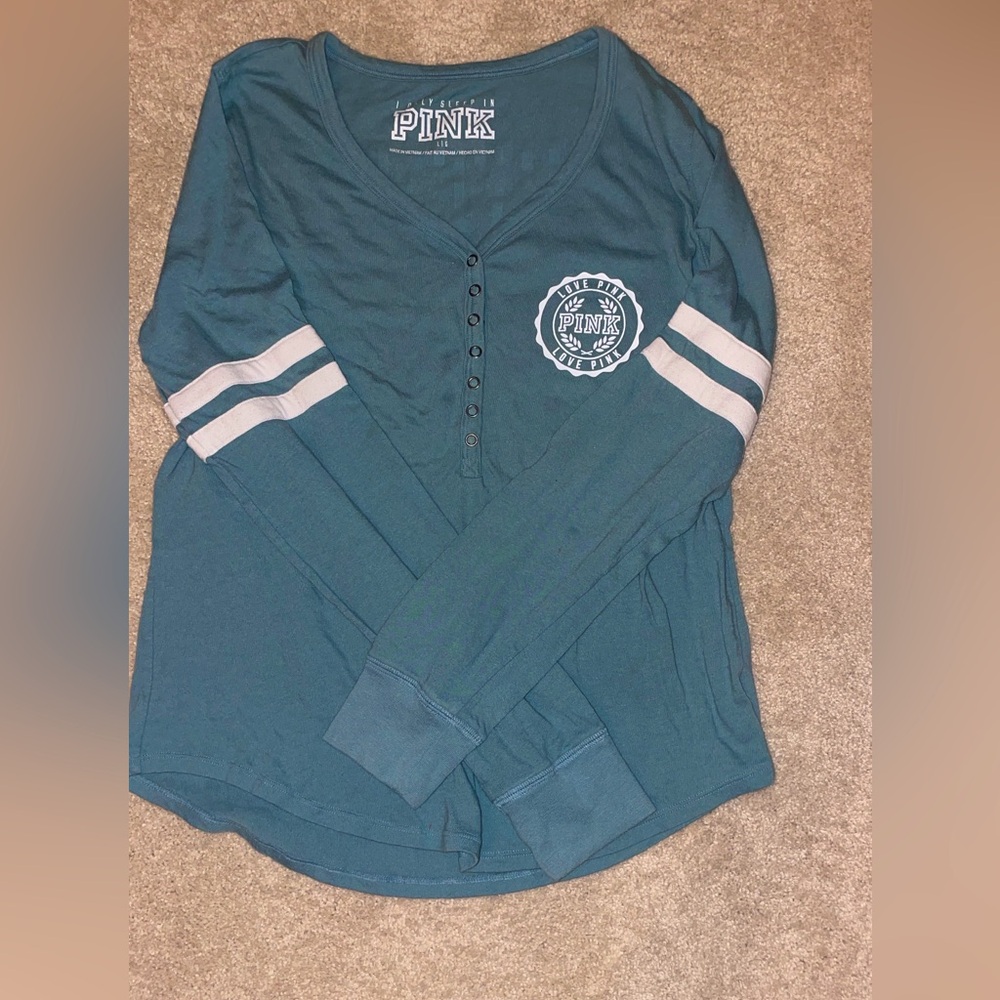 EUC VS Pink henley top